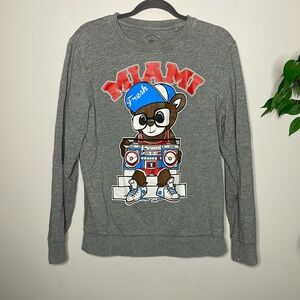 New Look Graphic Crew Neck Sweater